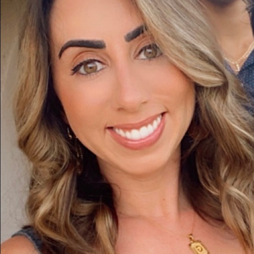 Meet your Posher, Gina